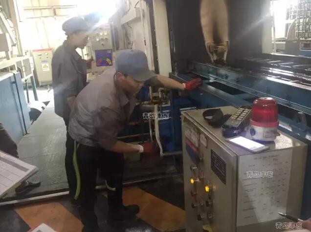 4月28日青岛丰东热处理第一届“多用炉手工淬火技能比武大赛”盛大举行