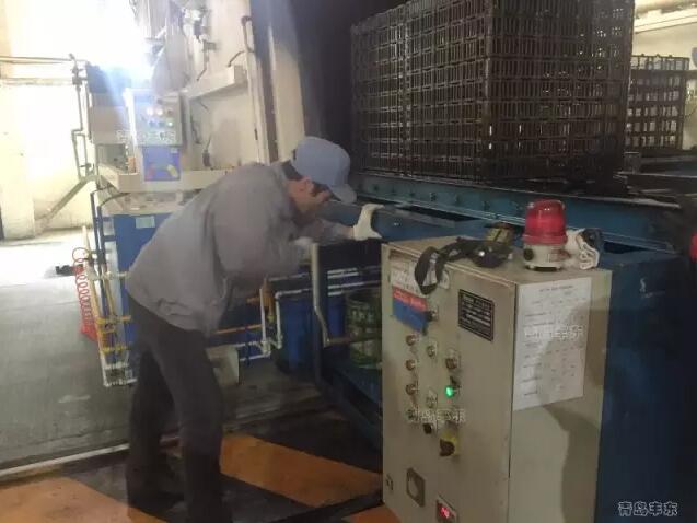 4月28日青岛丰东热处理第一届“多用炉手工淬火技能比武大赛”盛大举行